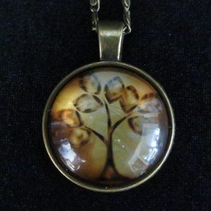 New World Glass Necklace Colorful Tree of Life Cabochon Pendant Brass Unisex 18"